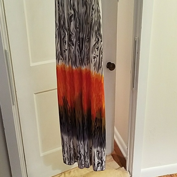 Dress - Picture 2 of 3